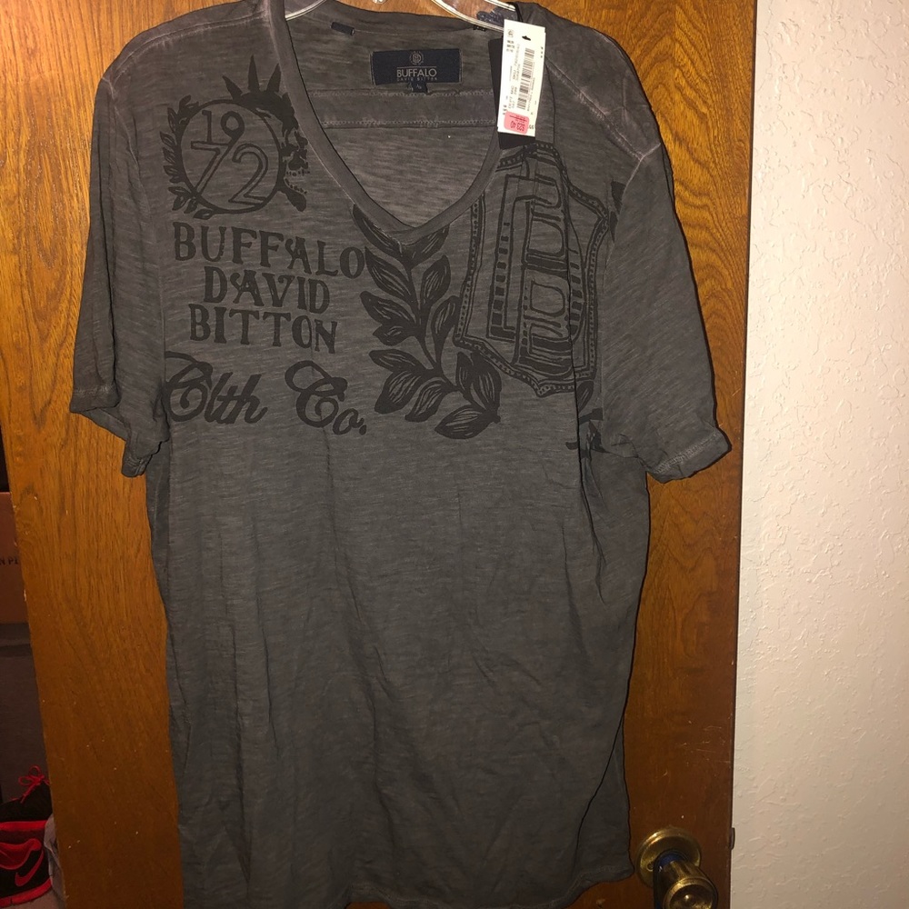 Men’s t-shirts